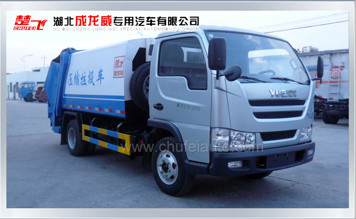 跃进小虎垃圾压缩车