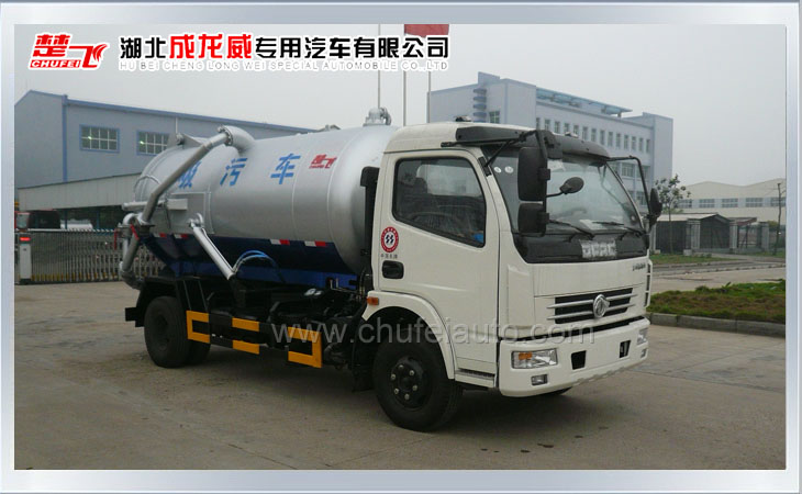 春风多利卡吸污车